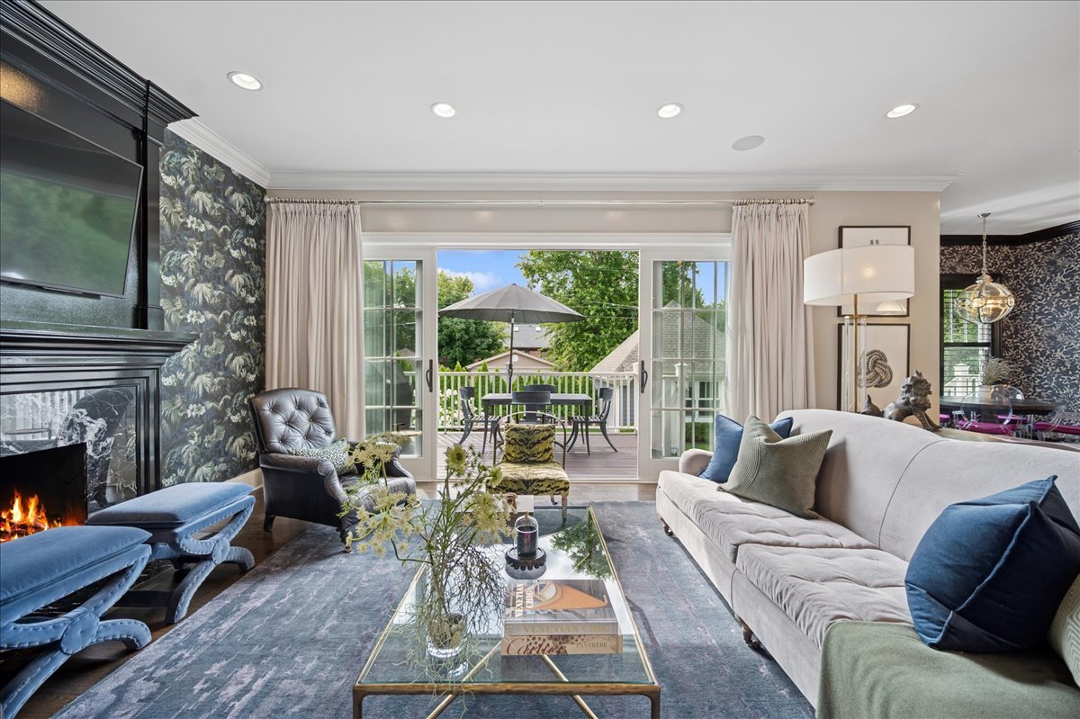 119 Sheridan Road Wilmette, IL 60091 - Photo 12 of 46