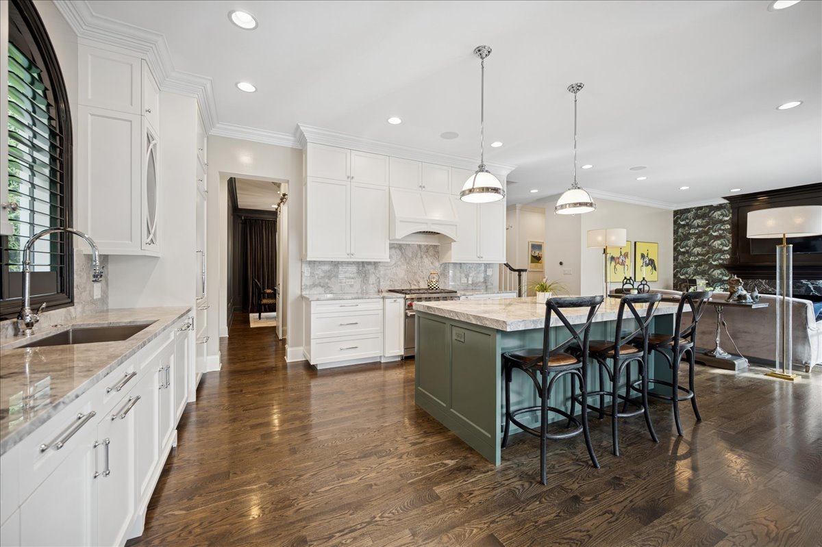 119 Sheridan Road Wilmette, IL 60091 - Photo 14 of 46