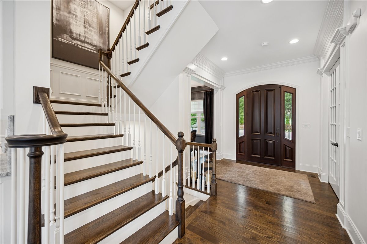 119 Sheridan Road Wilmette, IL 60091 - Photo 4 of 46