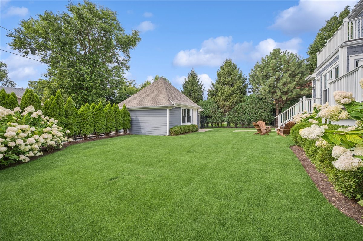 119 Sheridan Road Wilmette, IL 60091 - Photo 41 of 46