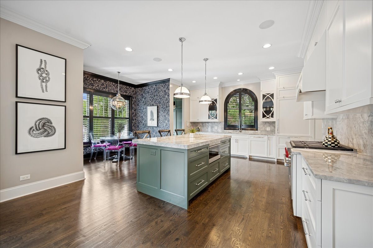 119 Sheridan Road Wilmette, IL 60091 - Photo 7 of 46