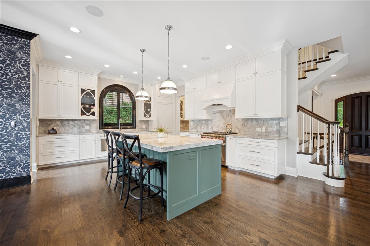 119 Sheridan Road Wilmette, IL 60091 - Photo 9 of 46