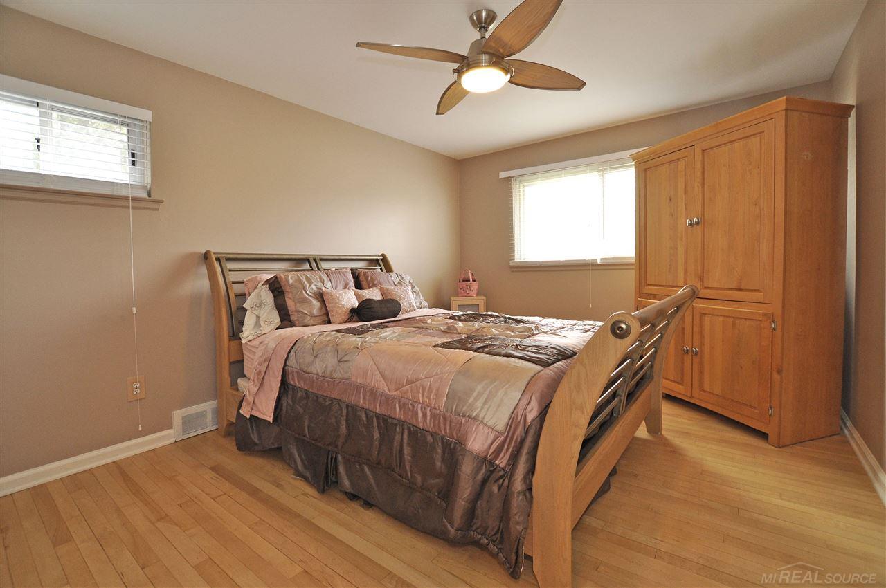 798 Middlesex Road Grosse Pointe Park, MI 48230 - Photo 23 of 36