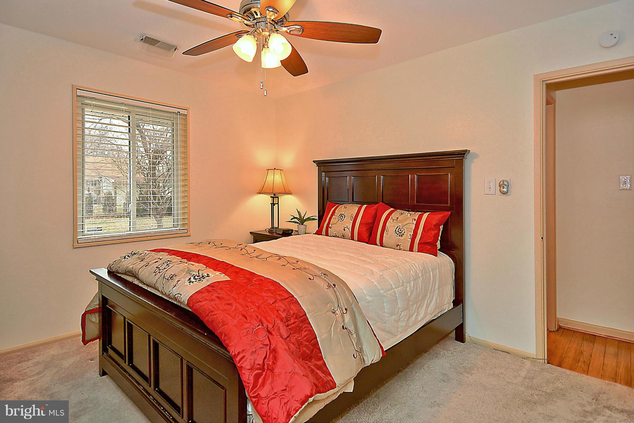3915 Braddock Road Alexandria, VA 22312 - Photo 13 of 30 Bedroom 1 (Master)