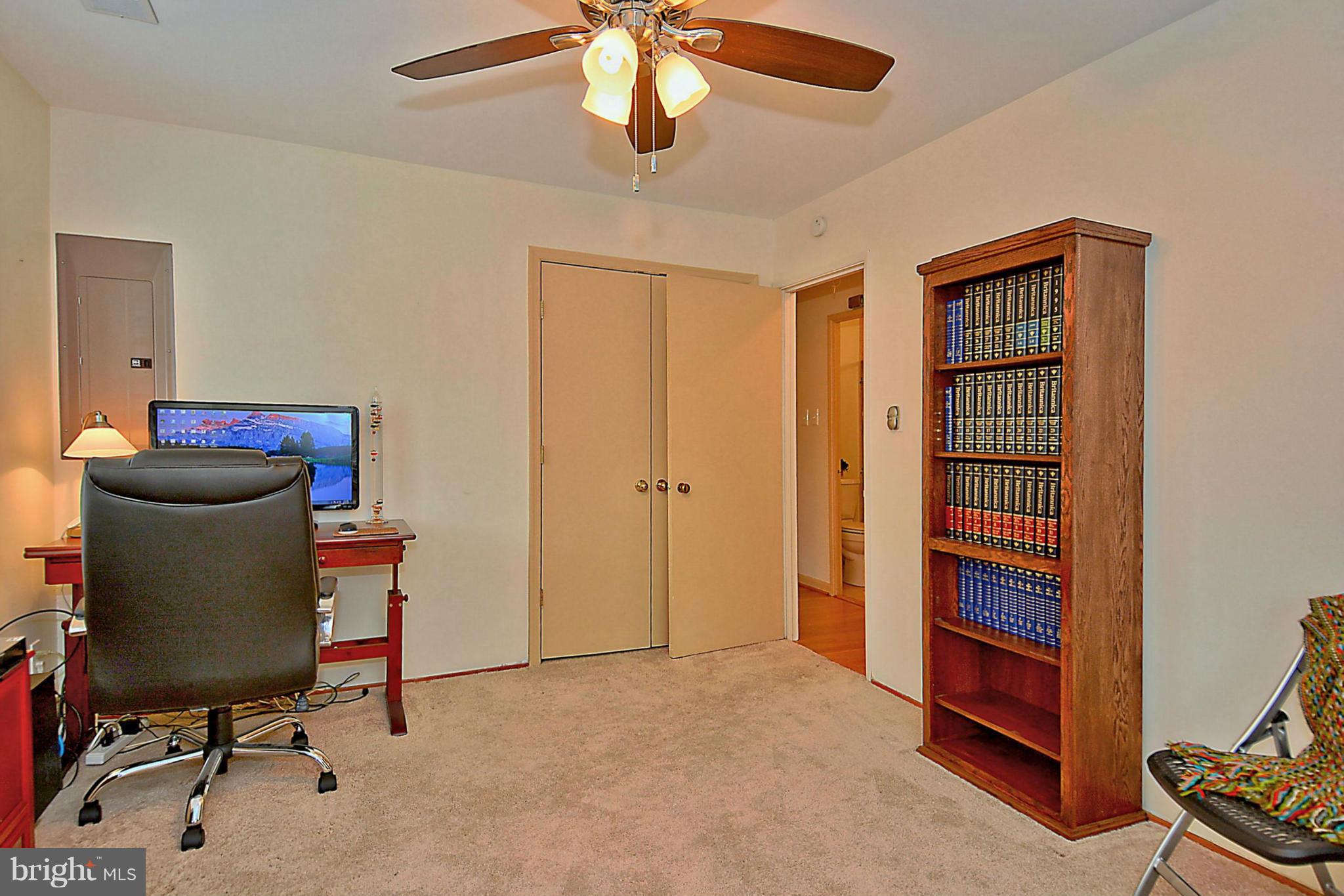 3915 Braddock Road Alexandria, VA 22312 - Photo 15 of 30 Bedroom 2 or Office