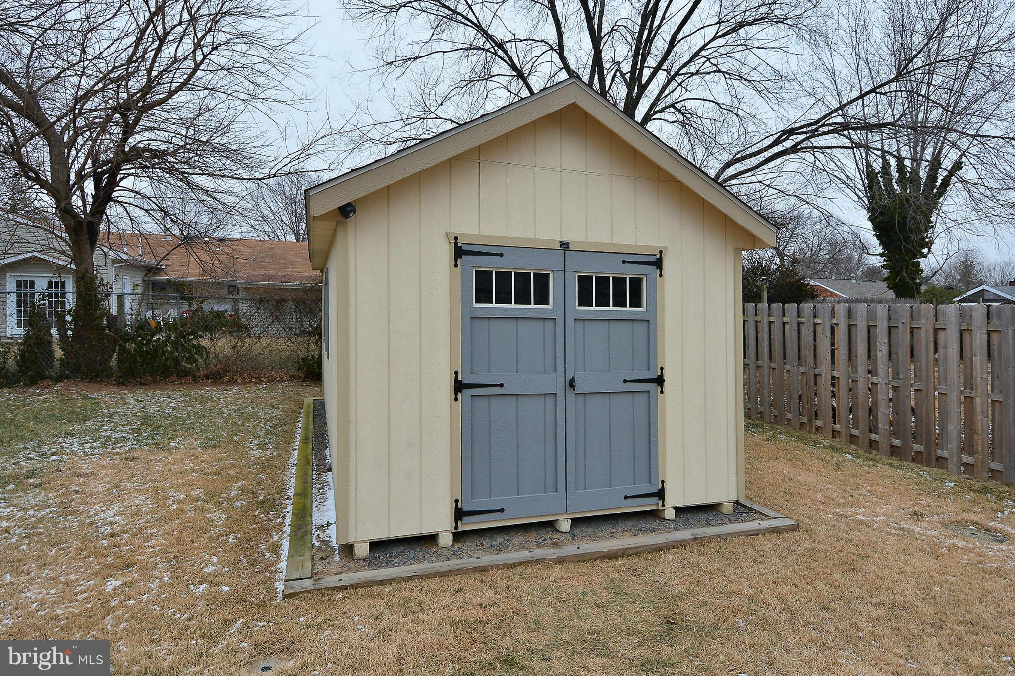 3915 Braddock Road Alexandria, VA 22312 - Photo 24 of 30 Amish Built Shed