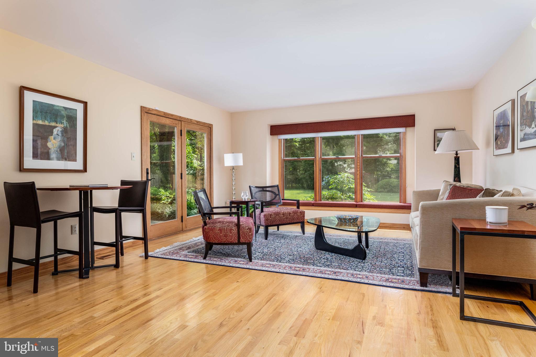 424 Gilpin Road Narberth, PA 19096 - Photo 4 of 38 Living Room.