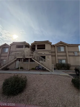 $1,299 | 1401 Michael Way, Unit 231, Las Vegas, NV 89108