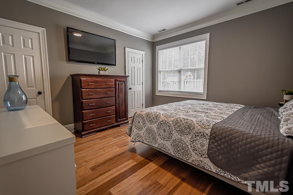 1916 Barngate Way Raleigh, NC 27614 - Photo 14 of 17 Gallery Image 14