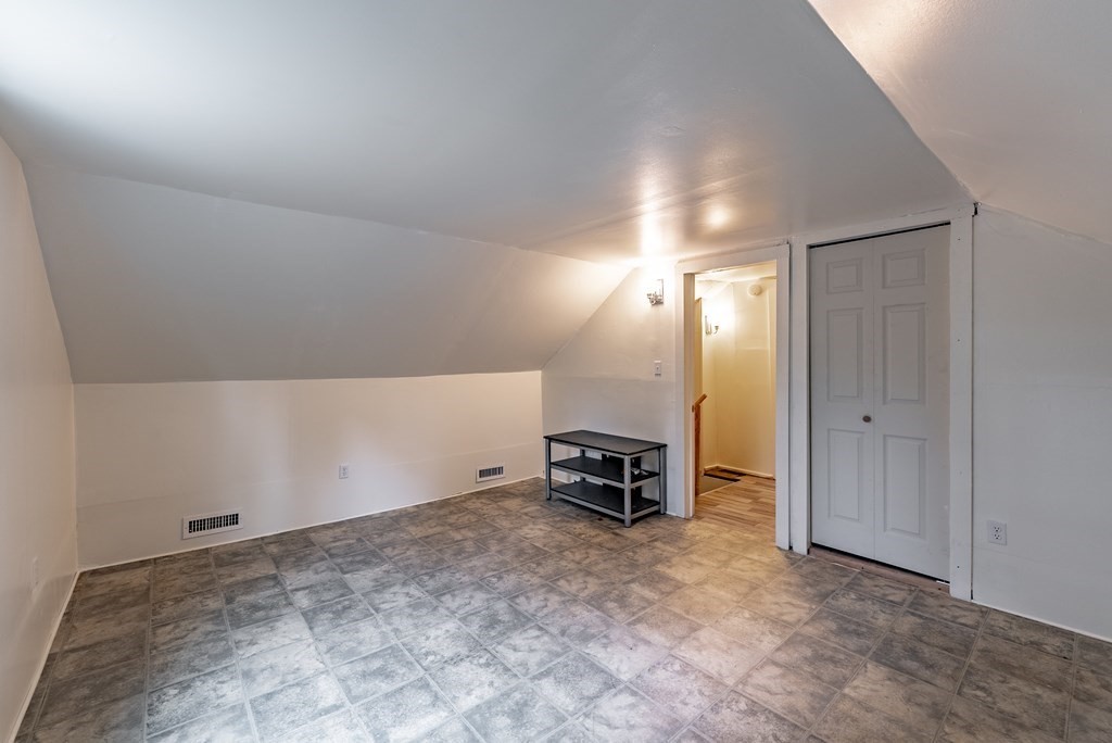 347 1/2 Country Club Road Greenfield, MA 01301 - Photo 31 of 35 Gallery Image 31