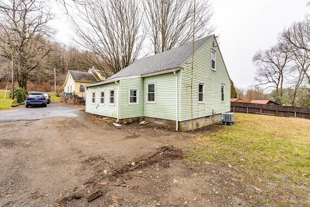 347 1/2 Country Club Road Greenfield, MA 01301 - Photo 32 of 35 Gallery Image 32
