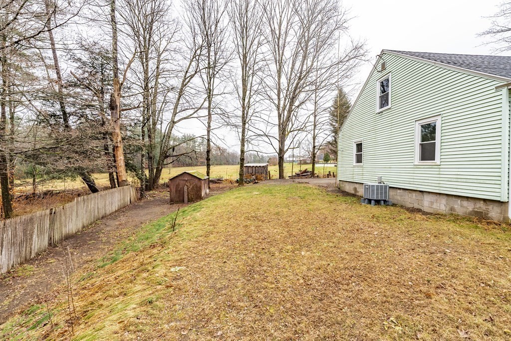 347 1/2 Country Club Road Greenfield, MA 01301 - Photo 33 of 35 Gallery Image 33