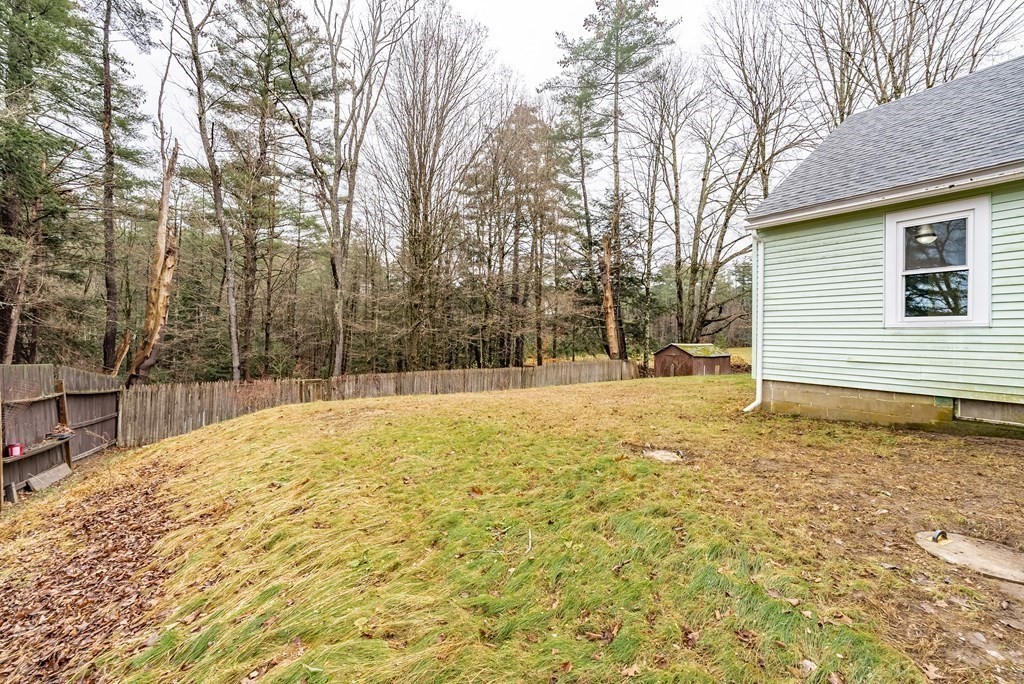 347 1/2 Country Club Road Greenfield, MA 01301 - Photo 34 of 35 Gallery Image 34