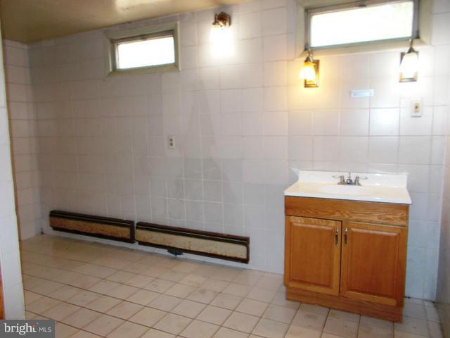 1117 Harkins Road Pylesville, MD 21132 - Photo 21 of 27 Bath #2 Upper Level