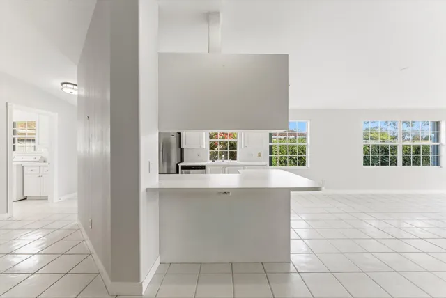 $3,000 | 2162 Blue Springs Road, West Palm Beach, FL 33411