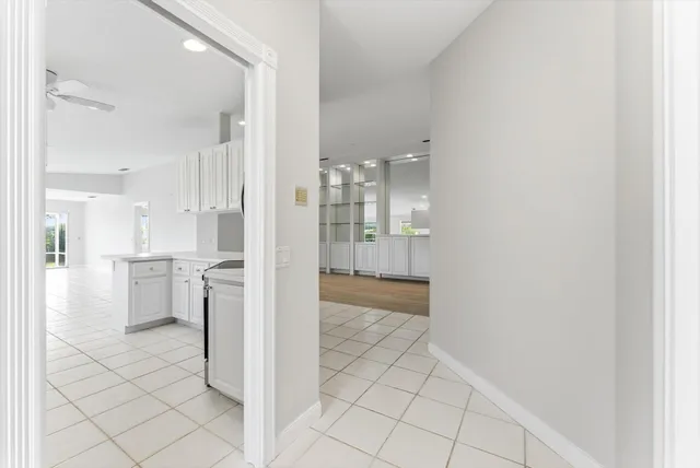 $3,000 | 2162 Blue Springs Road, West Palm Beach, FL 33411