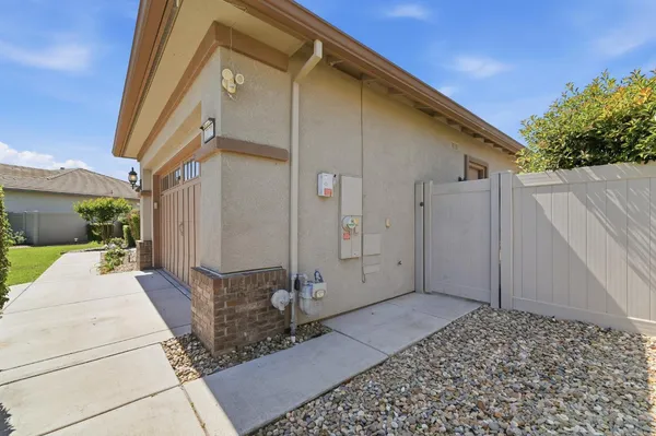 $689,000 | 2159 Knollwood Court, Manteca, CA 95336