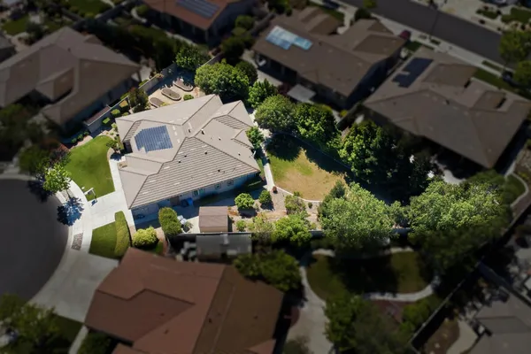 $689,000 | 2159 Knollwood Court, Manteca, CA 95336