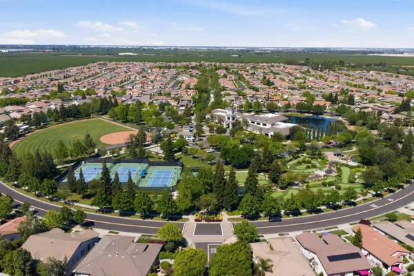 $689,000 | 2159 Knollwood Court, Manteca, CA 95336