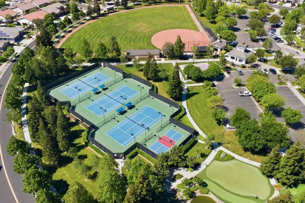 $689,000 | 2159 Knollwood Court, Manteca, CA 95336