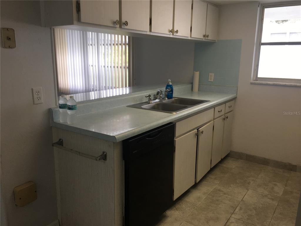 3633 Cockatoo Drive New Port Richey, FL 34652 - Photo 11 of 17