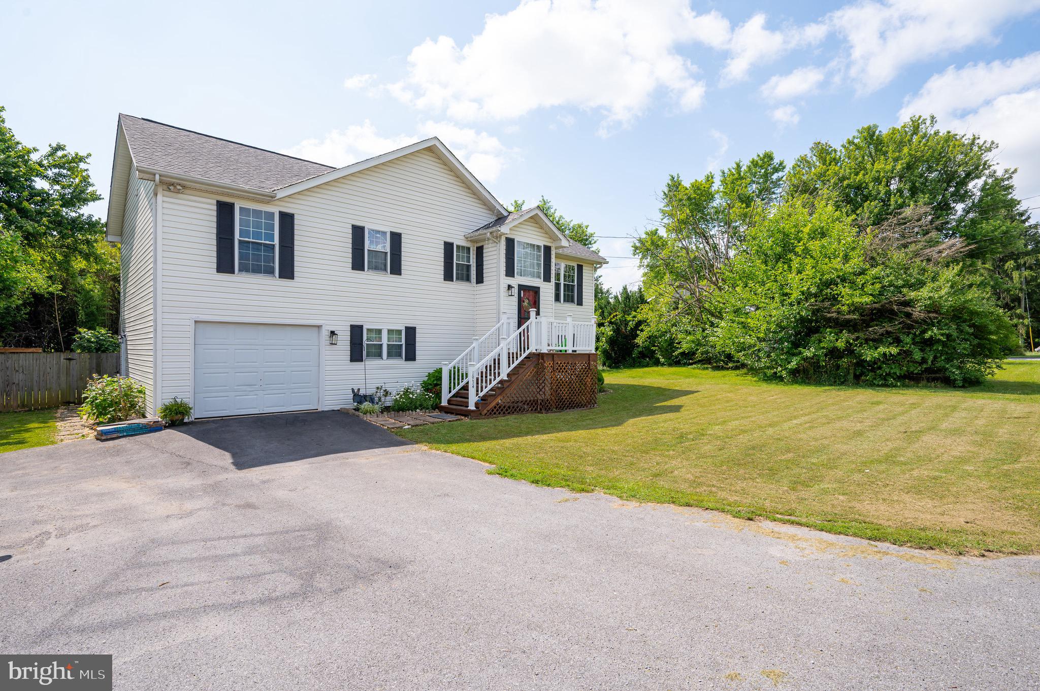 1934 Henshaw Road Inwood, WV 25428 - Photo 2 of 20