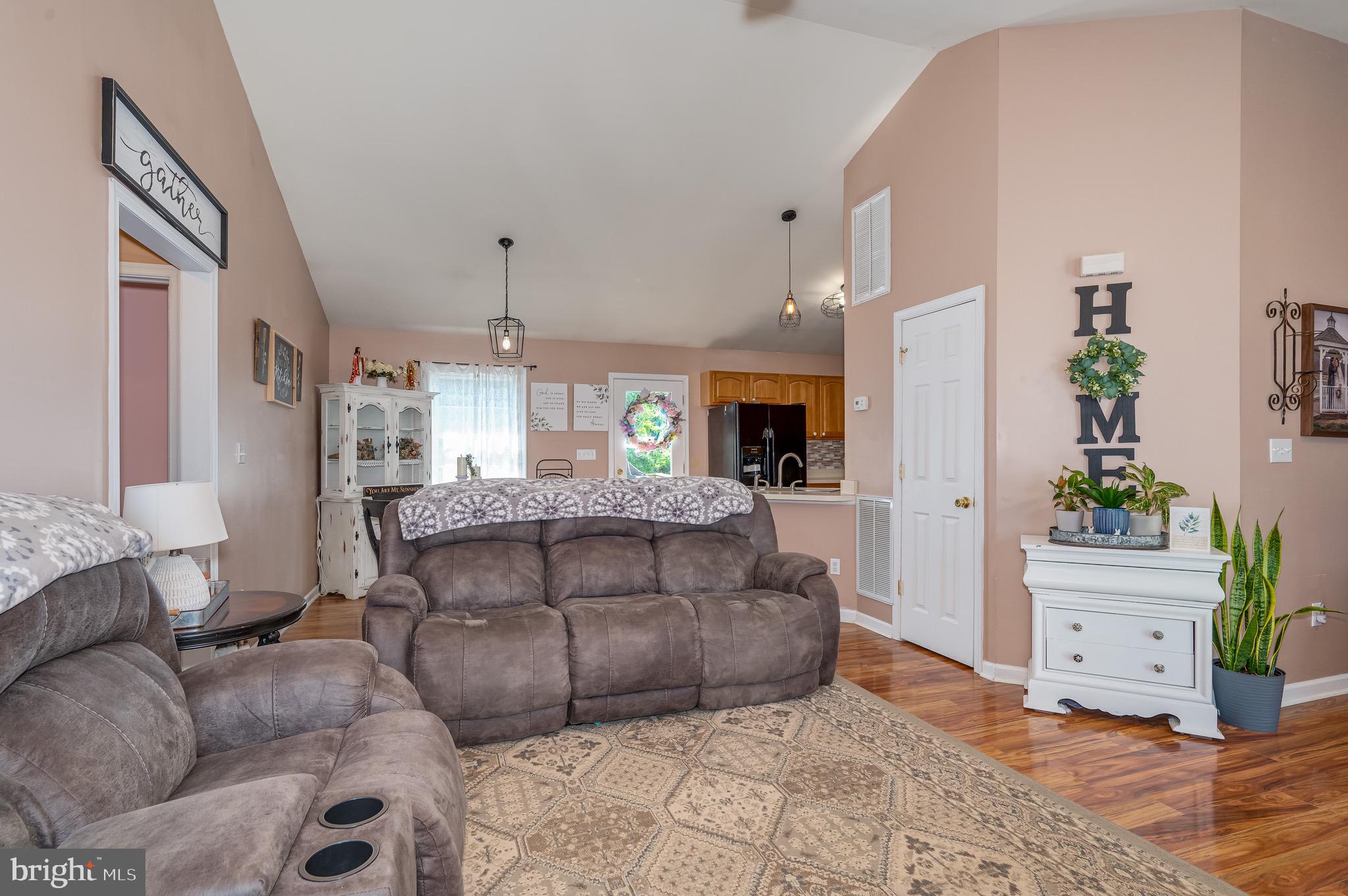 1934 Henshaw Road Inwood, WV 25428 - Photo 4 of 20