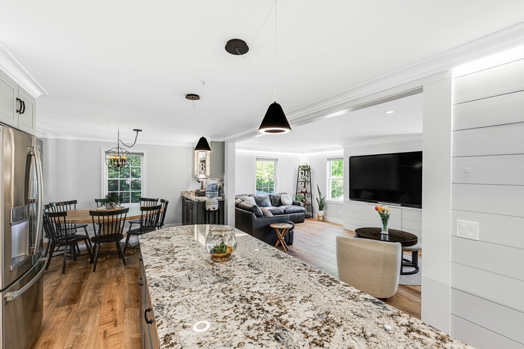 37 Mill Street Amesbury, MA 01913 - Photo 15 of 41