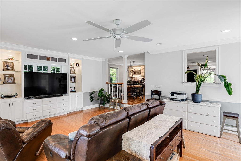 37 Mill Street Amesbury, MA 01913 - Photo 23 of 41
