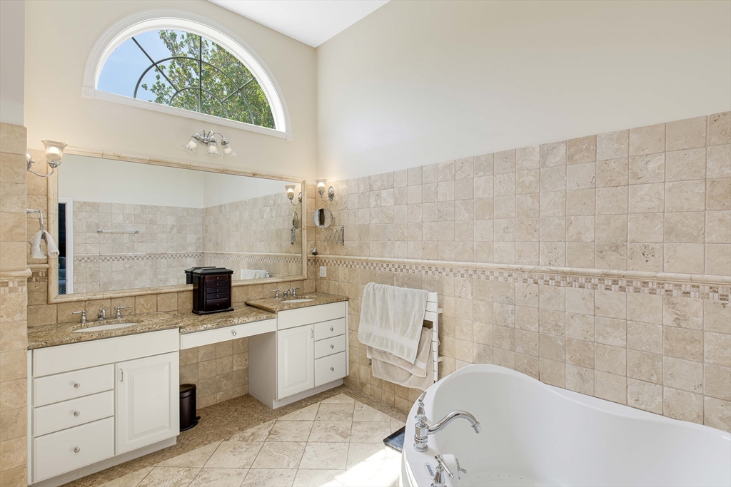 37 Mill Street Amesbury, MA 01913 - Photo 31 of 41