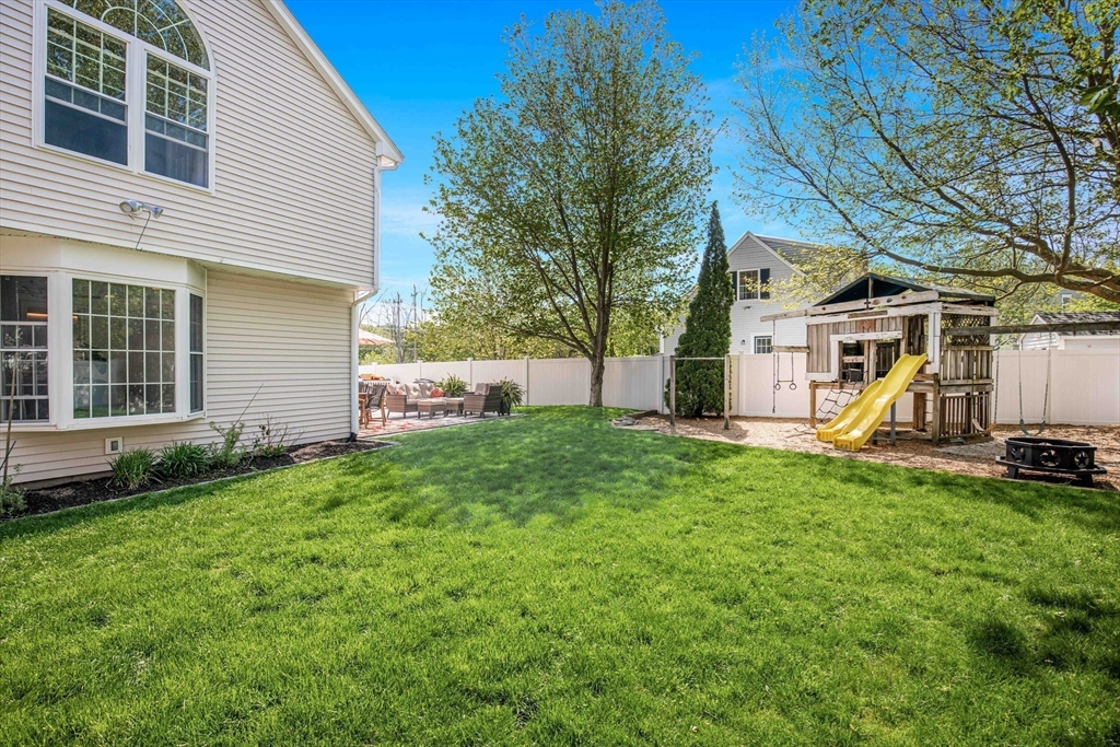 37 Mill Street Amesbury, MA 01913 - Photo 4 of 41