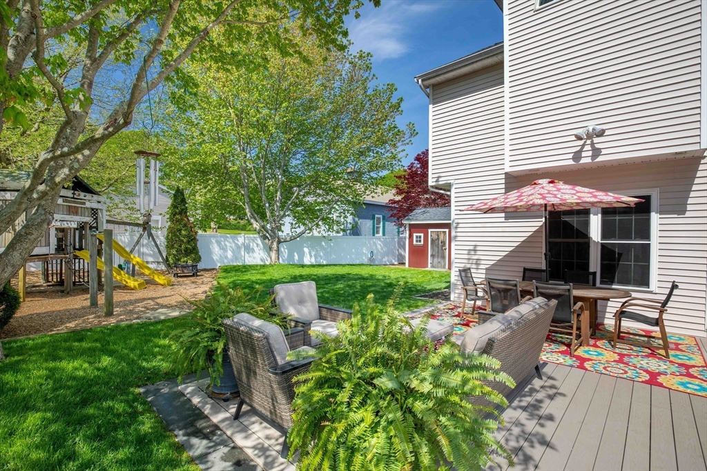 37 Mill Street Amesbury, MA 01913 - Photo 9 of 41