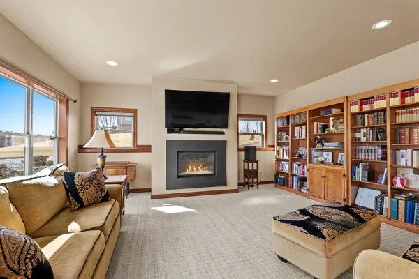 $759,900 | 2345 Silveridge Drive, Manitowoc, WI 54220