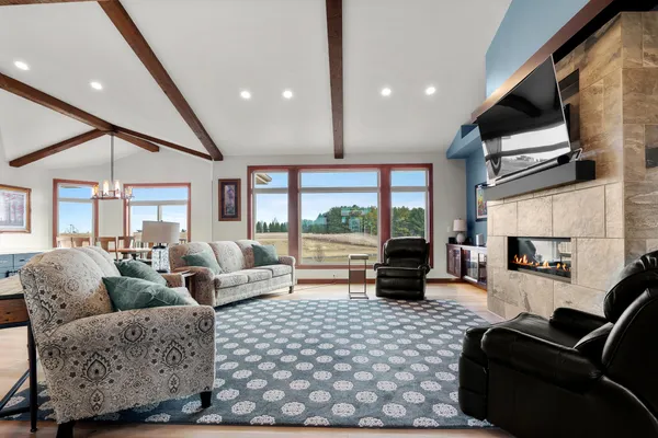 $759,900 | 2345 Silveridge Drive, Manitowoc, WI 54220