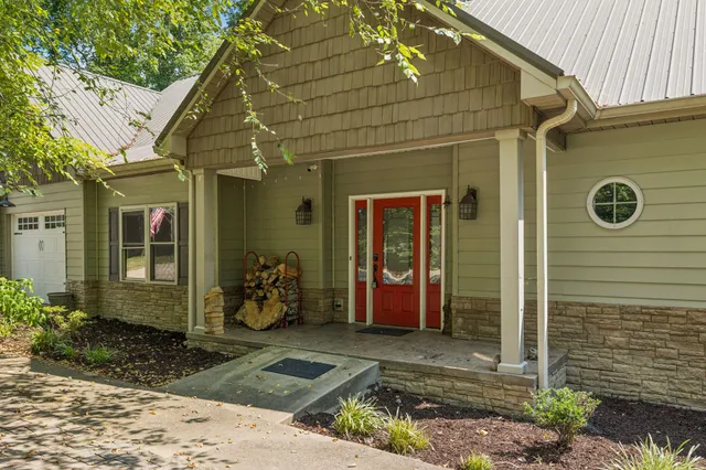 a house view with a outdoor space