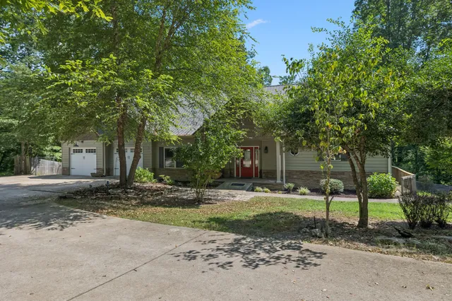 $888,000 | 368 Rackley Road, Hohenwald, TN 38462