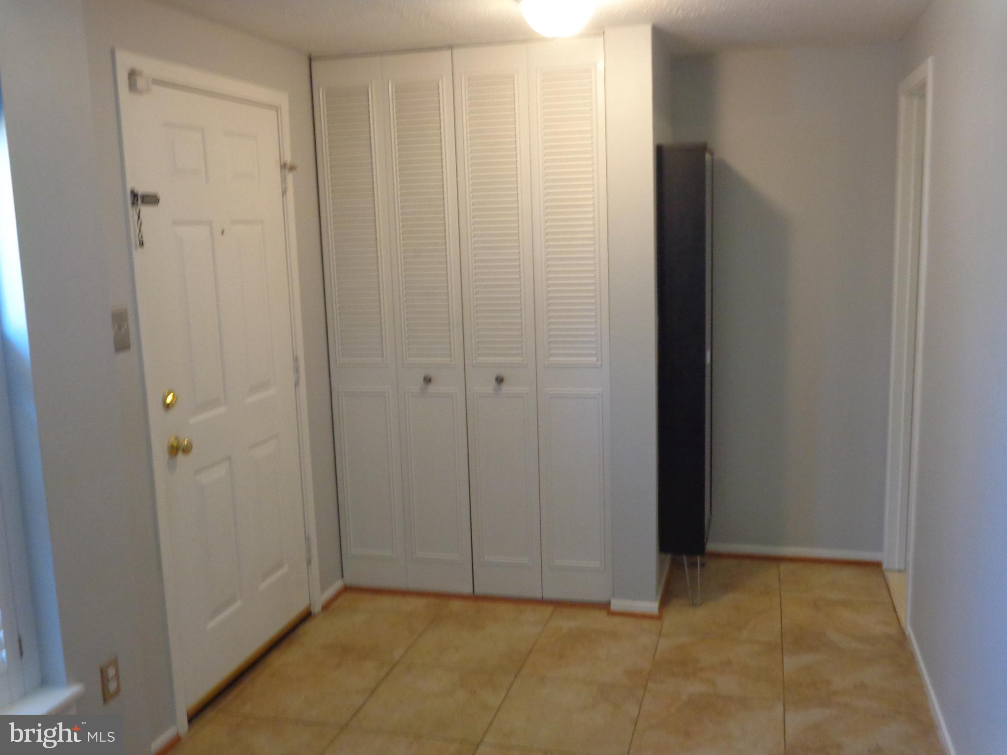 6524 Alexis Lane Springfield, VA 22152 - Photo 2 of 23