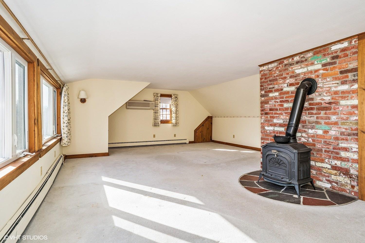 26 Point Hill Road West Barnstable, MA 02668 - Photo 14 of 23 a view of entryway
