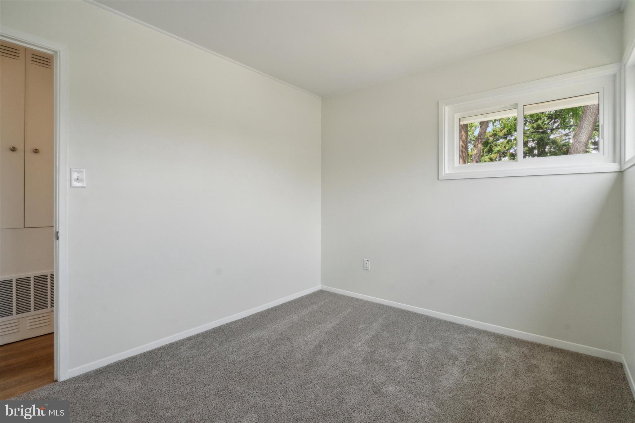25 Calicobush Road Levittown, PA 19057 - Photo 16 of 25