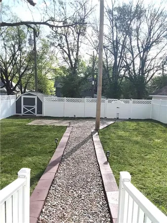 $299,000 | 713 South Cedar Street, Ottawa, KS 66067