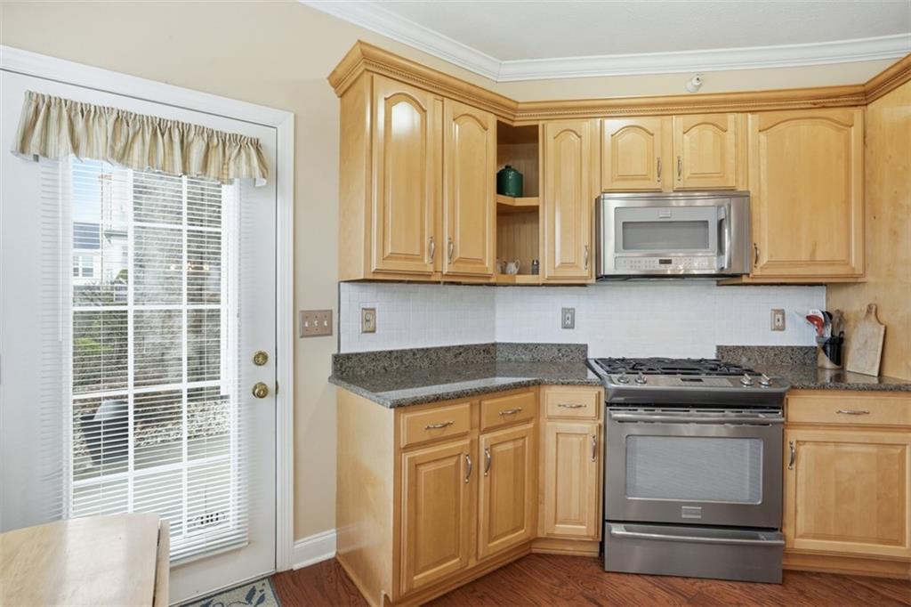 244 Adams Pointe Boulevard, Unit 10 Mars, PA 16046 - Photo 11 of 37