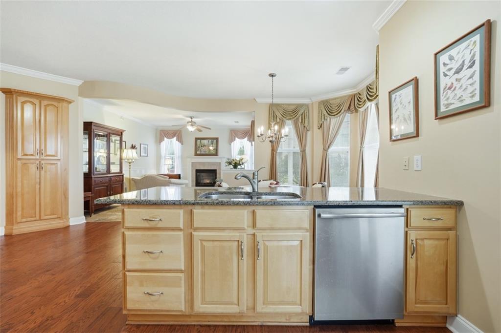 244 Adams Pointe Boulevard, Unit 10 Mars, PA 16046 - Photo 13 of 37