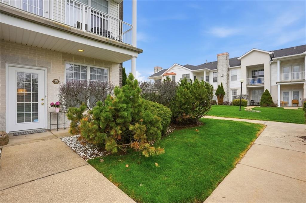 244 Adams Pointe Boulevard, Unit 10 Mars, PA 16046 - Photo 30 of 37