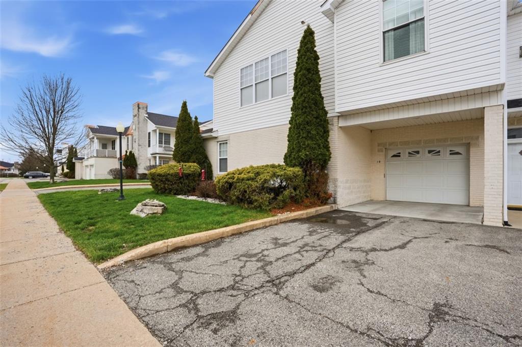 244 Adams Pointe Boulevard, Unit 10 Mars, PA 16046 - Photo 33 of 37