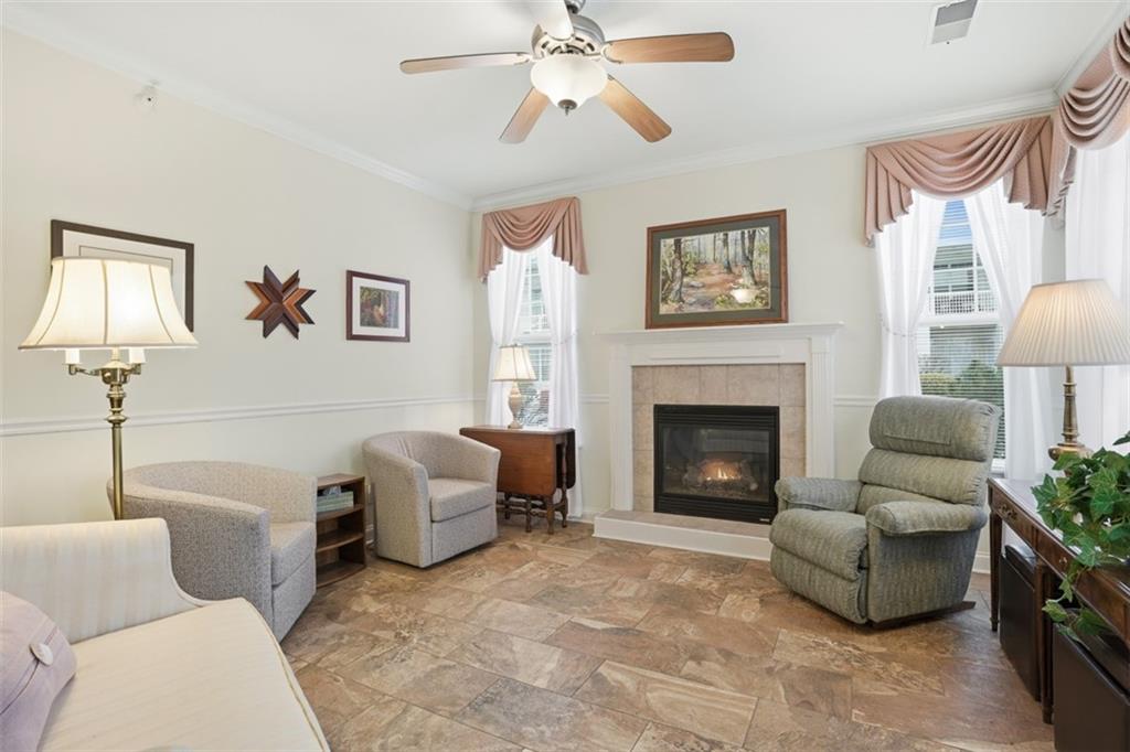 244 Adams Pointe Boulevard, Unit 10 Mars, PA 16046 - Photo 4 of 37