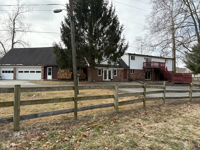 $3,200 | 9375 Cooper Road, Zionsville, IN 46077