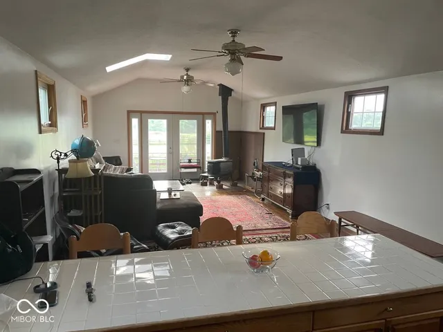 $3,200 | 9375 Cooper Road, Zionsville, IN 46077