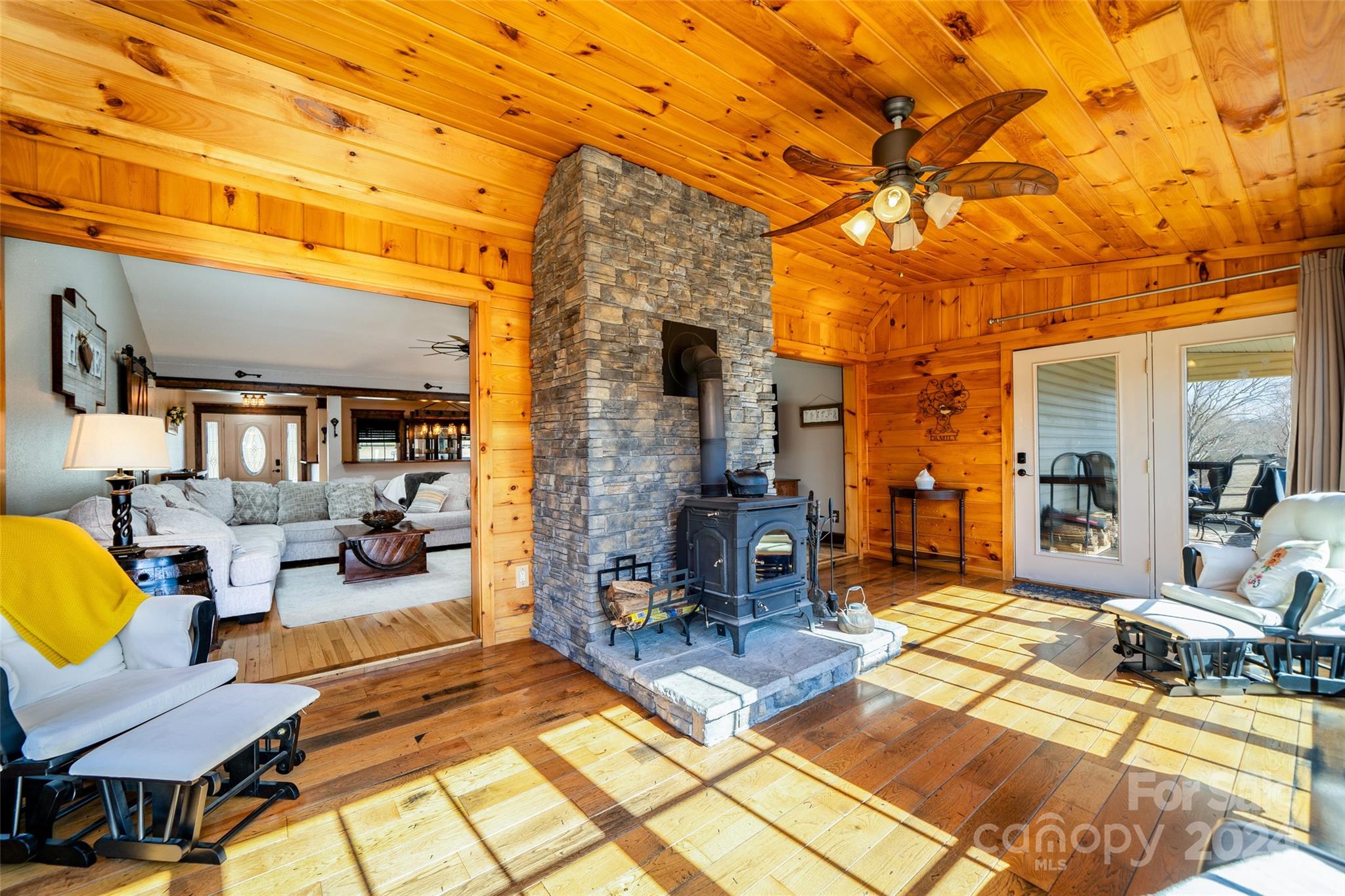 260 Morgan Road Candler, NC 28715 - Photo 13 of 36 Gallery Image 13