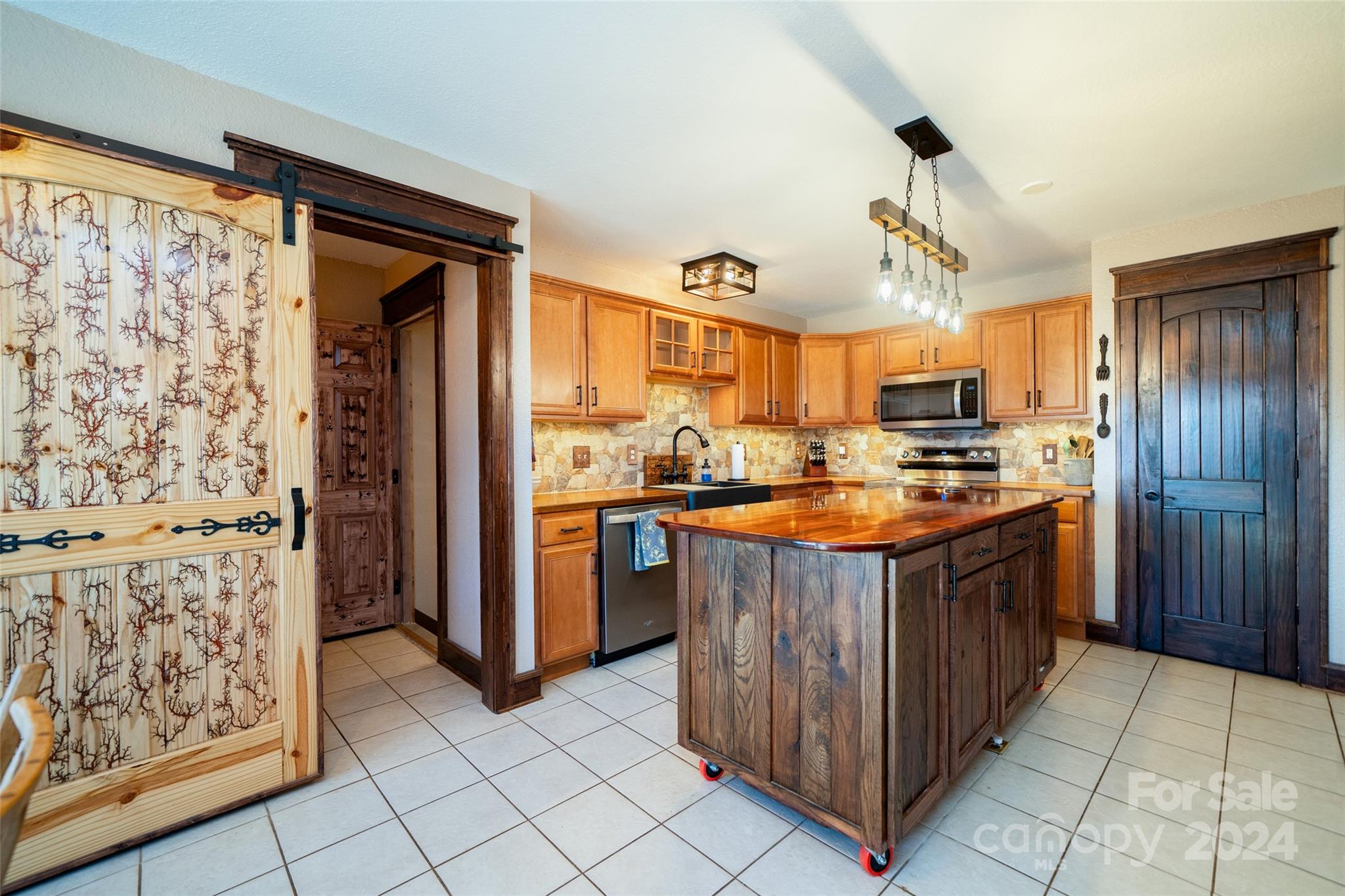 260 Morgan Road Candler, NC 28715 - Photo 18 of 36 Gallery Image 18