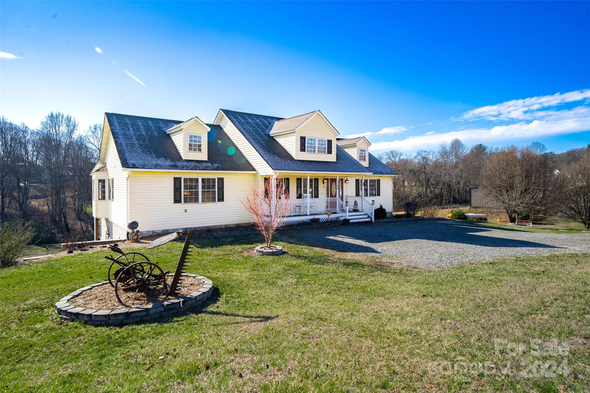 260 Morgan Road Candler, NC 28715 - Photo 3 of 36 Gallery Image 3